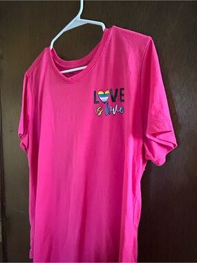 Pink "Love is Love" Pride Graphic Tee XL